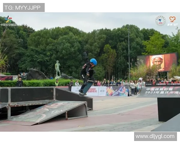 重庆滑板队状态引发热议球迷与专家各执己见的背后故事 重庆滑板队状态引发热议球迷与专家各执己见的背后故事